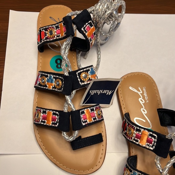 Gladiator Flat Sandals - Picture 4 of 7